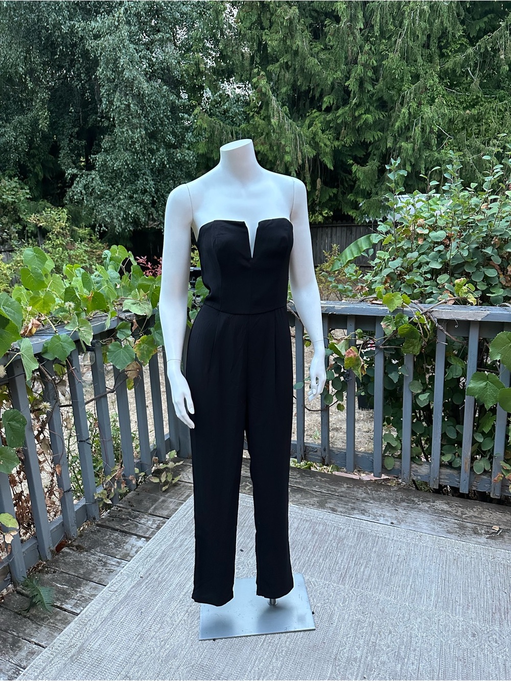 Charlotte Russe Black Strapless Jumpsuit Sweetheart Neckline Size S (G-1776)